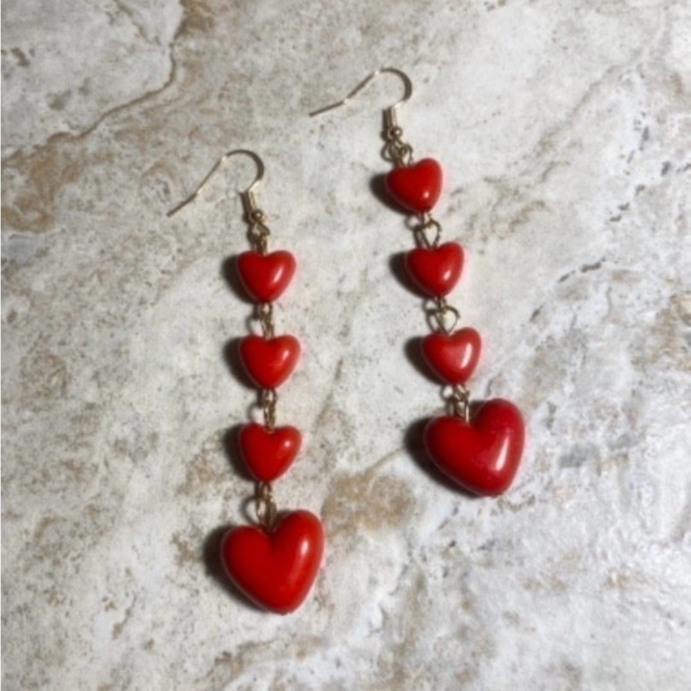 NEW Red Heart Dangle Earrings - Picture 4 of 5